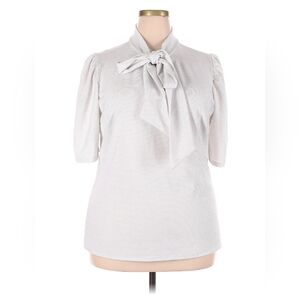 Ashley Stewart Silver White Top / Size 18/20 (Plus)